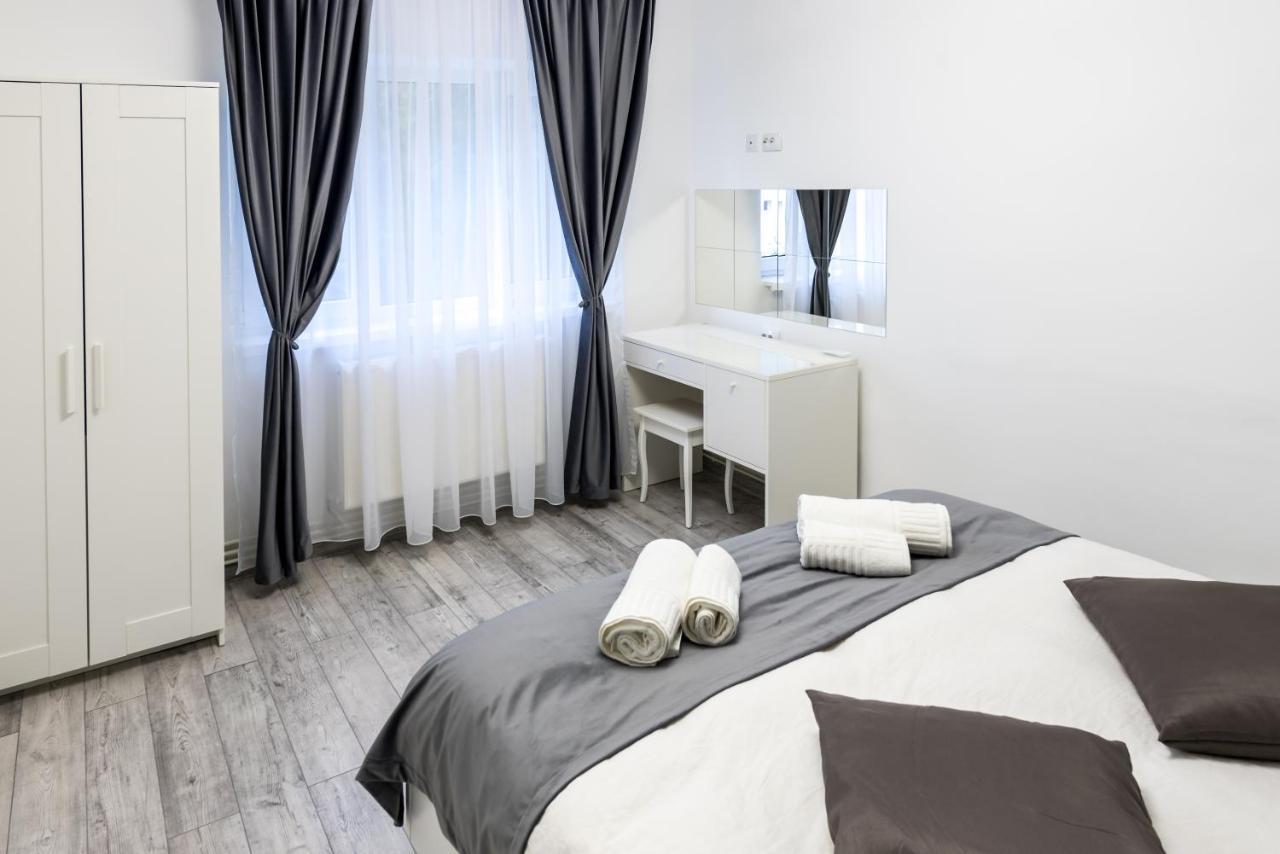 Cristopher Apartament Busteni Luaran gambar