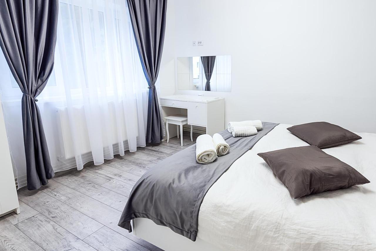 Cristopher Apartament Busteni Luaran gambar