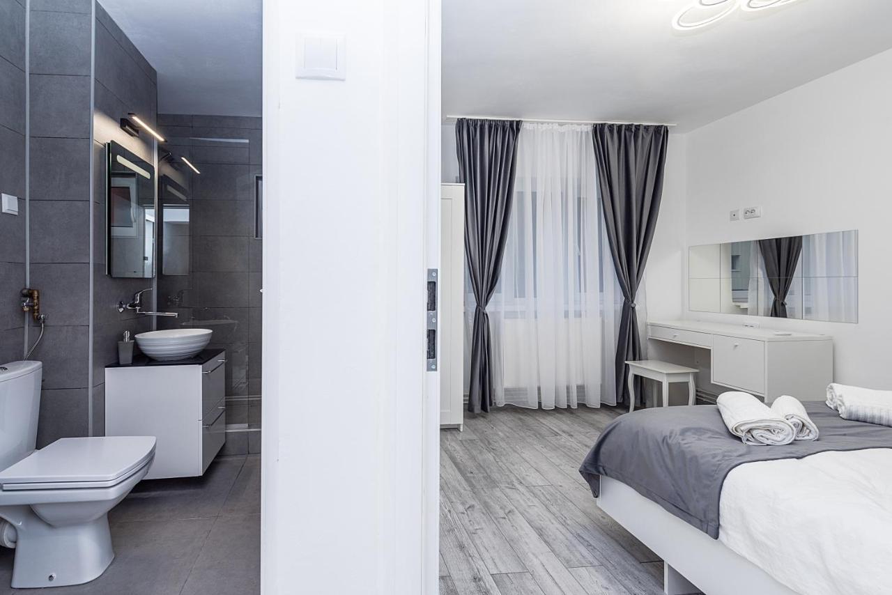Cristopher Apartament Busteni Luaran gambar